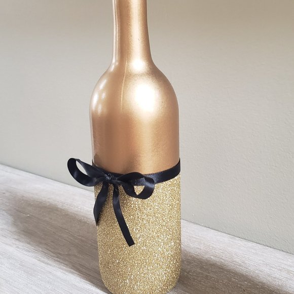 Shimmering Glitter Wine Bottle Decor for Glamorous Weddings Sparkling Reception - Picture 7 of 9